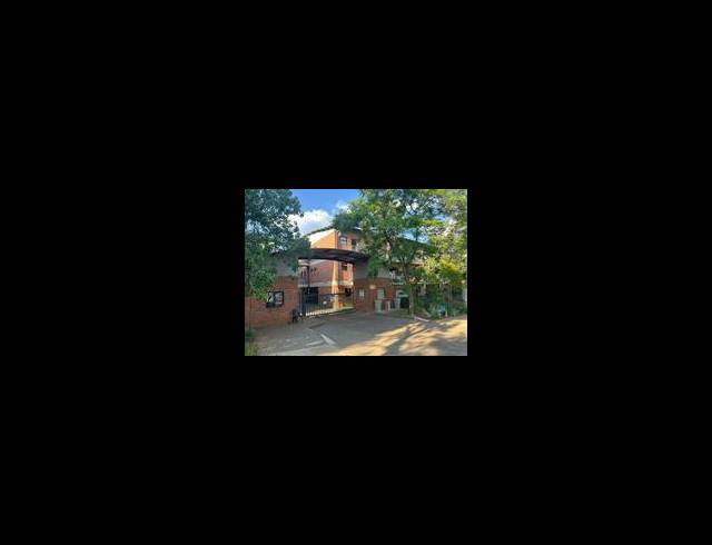 8 BEDROOM APARTMENT FOR SALE IN HATFIELD